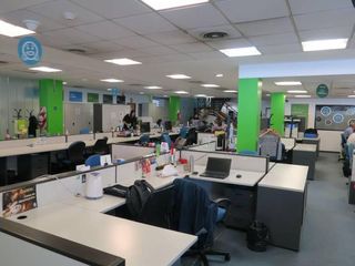 Foto 14 de Oficina en alquiler en edificio clasico