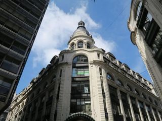 Foto 3 de Oficina en alquiler en edificio clasico