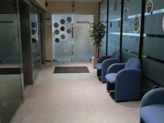 Foto 21 de Oficina en alquiler en edificio clasico