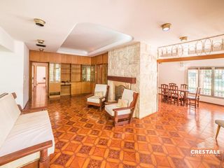 Foto 5 de Venta casa 4 dormitorios piscina Funes