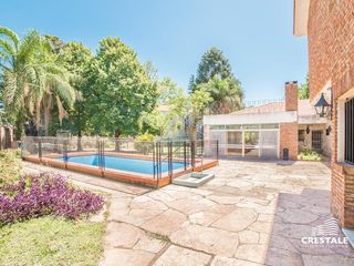 Foto 13 de Venta casa 4 dormitorios piscina Funes