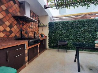 Foto 3 de VENTA CASA - 3 DORMIT - ESTUDIO - PORSCHE - TANDA - NAYON