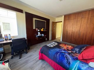 Foto 16 de VENTA CASA - 3 DORMIT - ESTUDIO - PORSCHE - TANDA - NAYON