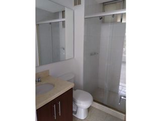 Foto 7 de VENDO APTO RENTANDO UNA ALCOBA ROSALES GRANADA (VM)