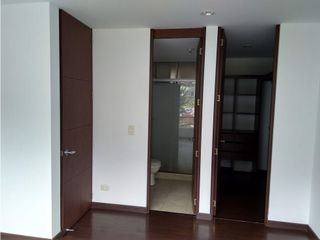Foto 6 de VENDO APTO RENTANDO UNA ALCOBA ROSALES GRANADA (VM)