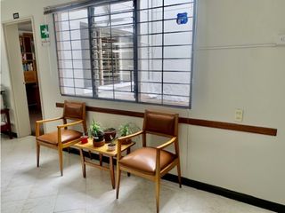 Foto 3 de Oficina en venta en Medellín sector Laureles