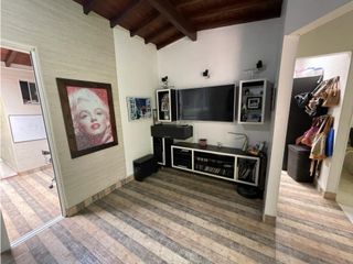 Foto 14 de VENTA DE AMPLIA CASA EN ITAGUI - SECTOR SURAMERICA