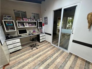 Foto 32 de VENTA DE AMPLIA CASA EN ITAGUI - SECTOR SURAMERICA