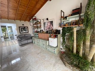 Foto 37 de VENTA DE AMPLIA CASA EN ITAGUI - SECTOR SURAMERICA