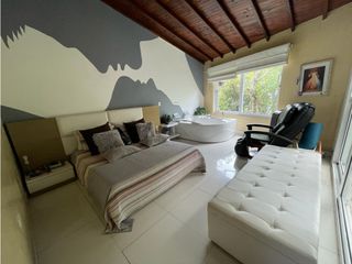 Foto 28 de VENTA DE AMPLIA CASA EN ITAGUI - SECTOR SURAMERICA
