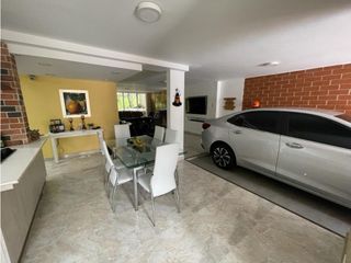 Foto 25 de VENTA DE AMPLIA CASA EN ITAGUI - SECTOR SURAMERICA