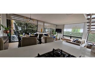 Foto 10 de Bella y amplia casa en Cota para Venta
