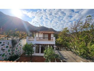 Foto 1 de Casa con lote cercar al mar de Taganga Santa Marta - 005