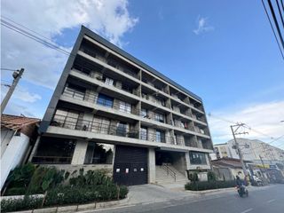 Foto 1 de SE VENDE APARTAESTUDIO EN LA CEJA PARQUEADERO Y ÚTIL EDIFICIO PORTELLO