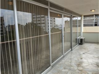 Foto 11 de Vendo Magnífico Apartamento  Edificio las Fuentes  Granada Norte Cali