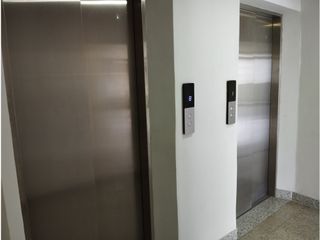 Foto 35 de Vendo Magnífico Apartamento  Edificio las Fuentes  Granada Norte Cali