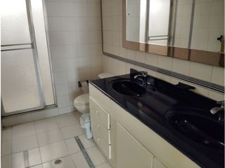 Foto 22 de Vendo Magnífico Apartamento  Edificio las Fuentes  Granada Norte Cali