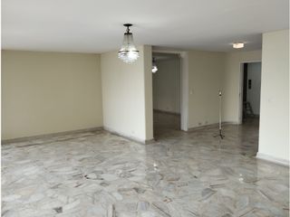 Foto 4 de Vendo Magnífico Apartamento  Edificio las Fuentes  Granada Norte Cali