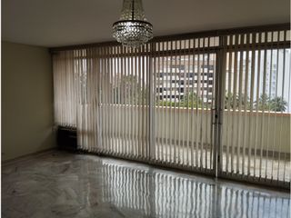 Foto 7 de Vendo Magnífico Apartamento  Edificio las Fuentes  Granada Norte Cali