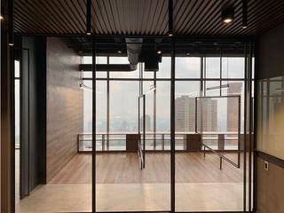 Foto 2 de OFICINA A LA VENTA EN EXCLUSIVO EDIFICO