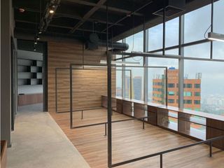 Foto 1 de OFICINA A LA VENTA EN EXCLUSIVO EDIFICO