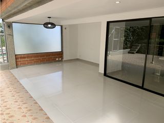 Foto 2 de Casa en Arriendo El Tesoro Medellín