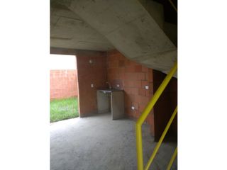 Foto 11 de ALQUILER CASA 2 PISOS MARVELLA JAMUNDI