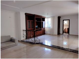Foto 5 de SE VENDE AMPLIO Y HERMOSO APARTAMENTO EN ALTO PRADO