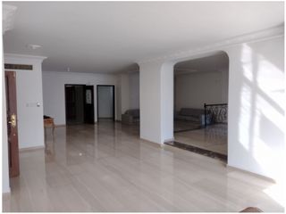 Foto 2 de SE VENDE AMPLIO Y HERMOSO APARTAMENTO EN ALTO PRADO