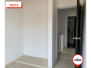 Foto 7 de LINDA CASA ESSQUINERA DE 2 PISOS EN URBANIZACION