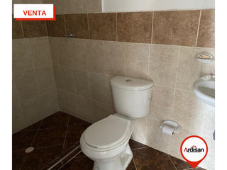Foto 14 de LINDA CASA ESSQUINERA DE 2 PISOS EN URBANIZACION