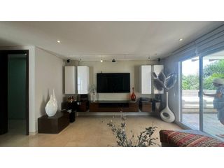 Foto 4 de VENTA DE CASA LUJOSA  EN BARRIO LA CASTELLANA