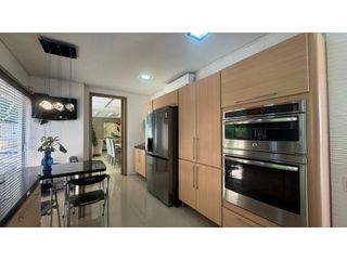 Foto 12 de VENTA DE CASA LUJOSA  EN BARRIO LA CASTELLANA