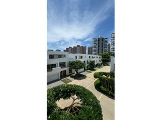 Foto 1 de VENTA DE CASA LUJOSA  EN BARRIO LA CASTELLANA