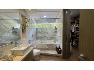 Foto 39 de VENTA DE CASA LUJOSA  EN BARRIO LA CASTELLANA