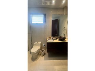 Foto 35 de VENTA DE CASA LUJOSA  EN BARRIO LA CASTELLANA