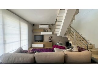 Foto 3 de VENTA DE CASA LUJOSA  EN BARRIO LA CASTELLANA
