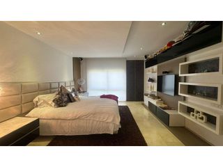 Foto 16 de VENTA DE CASA LUJOSA  EN BARRIO LA CASTELLANA