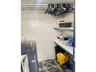 Foto 9 de VENDO CASA  AV SUR  ESQUINERA REMODELADA