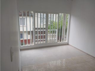 Foto 16 de SE VENDE APTO EN CERRITOS VALLE