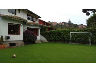 Foto 14 de LINDARAJA ARRIENDO CASA 362m2 LOTE 875