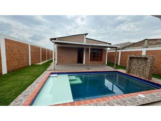 Foto 1 de Casa campestre nueva con piscina en venta Santa Elena El Cerrito Valle