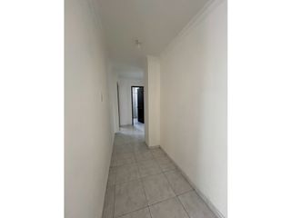 Foto 5 de Apartamento en arriendo barrio Altos del Limon