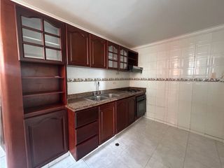 Foto 4 de Apartamento en arriendo barrio Altos del Limon