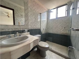 Foto 9 de Apartamento en arriendo barrio Altos del Limon