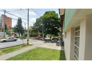 Foto 1 de CASA EN ALQUILER SANTA GEMA LAURELES MEDELLIN AVENIDA 80 CON 33