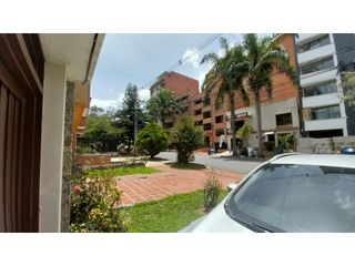 Foto 21 de CASA EN ALQUILER SANTA GEMA LAURELES MEDELLIN AVENIDA 80 CON 33