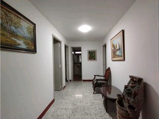 Foto 16 de Vendo o permuto Apartamento Suramericana 189,mts