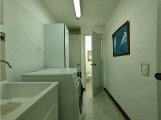 Foto 9 de Vendo o permuto Apartamento Suramericana 189,mts