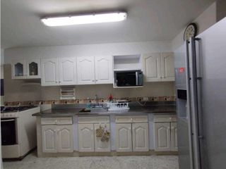 Foto 2 de Vendo o permuto Apartamento Suramericana 189,mts